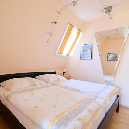 Landjaegerhaus Am Suedstrand - Wohnung 1 + 3 Wyk auf Föhr Eksteriør billede